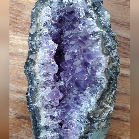 Amethyst Crystals Slice - Picture 3 of 15